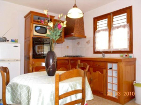 Appartement moderne à Sainte-Anne avec jacuzzi - 48 m².